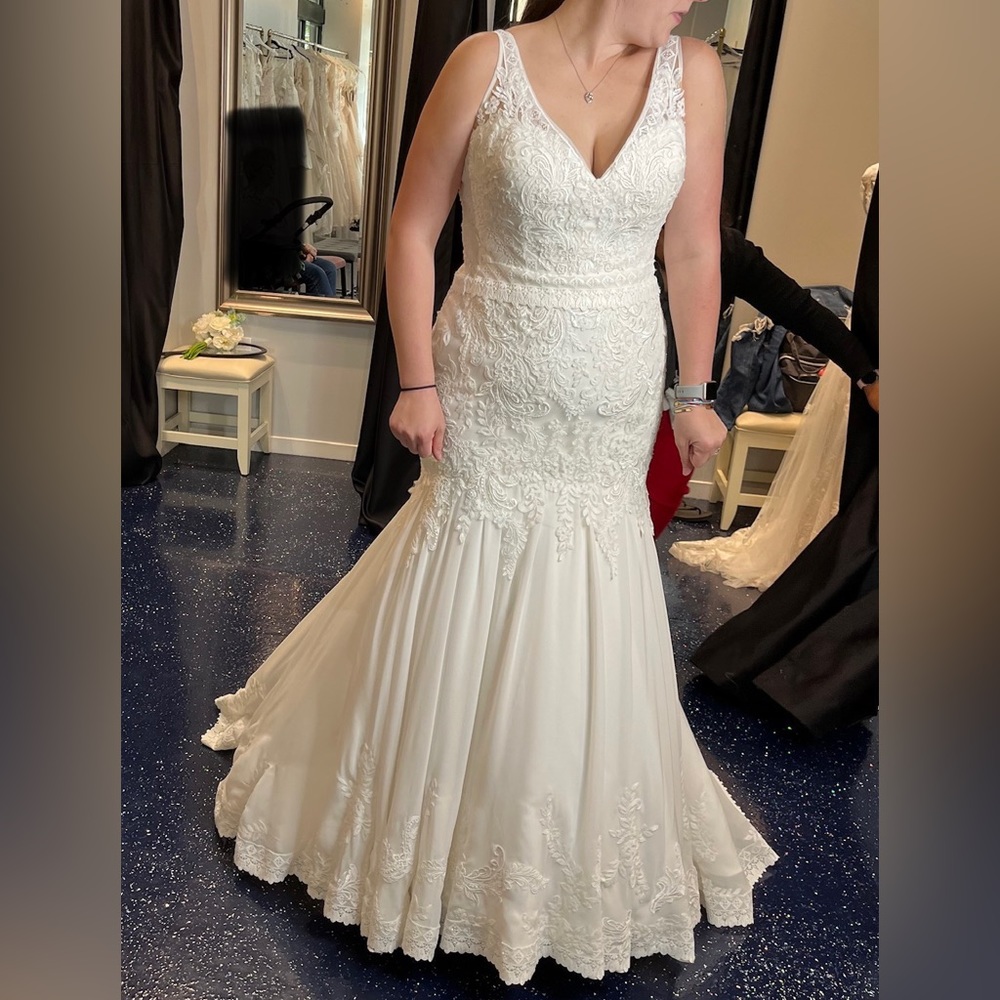 NWOT Lillian West Illusion Lace Fit & Flare #66040